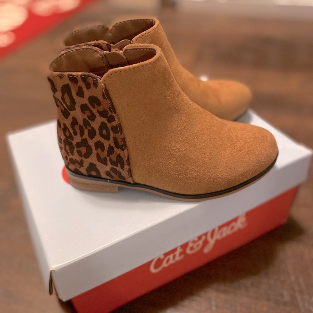 Cat & Jack toddler 9 ankle boots leopard cheetah